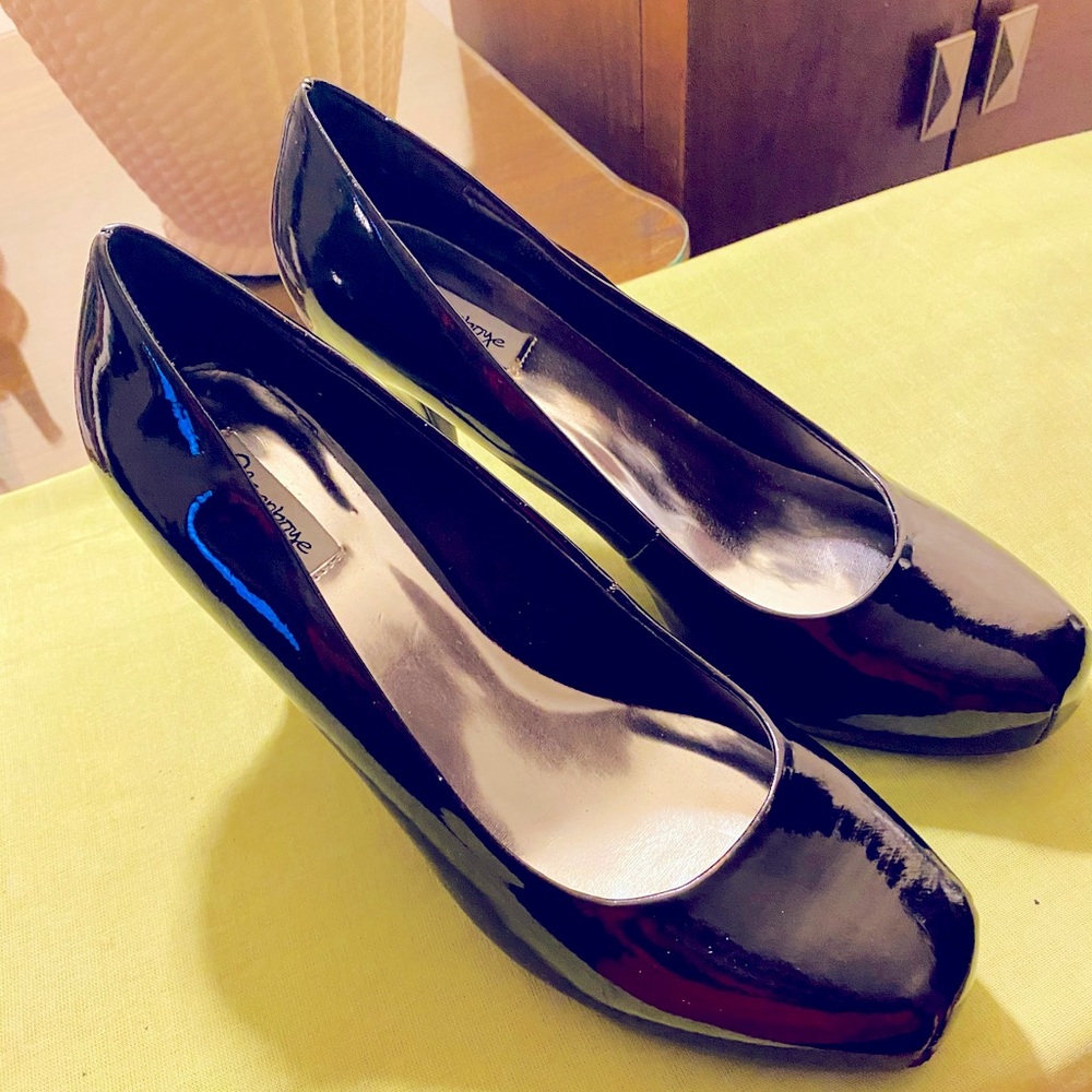 Olsenboye Square Toe Black Pumps size 9